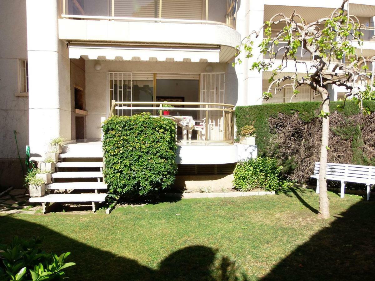 100M2 Big Apartment Private Garden And Pool/ 100M2 Gran Apartamento Jardin Privado Y Piscina / Acogedor Apartamento En Zona Tranquila Y Agradable Cambrils Dış mekan fotoğraf