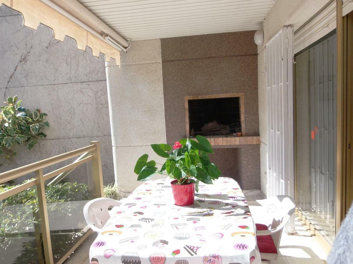 100M2 Big Apartment Private Garden And Pool/ 100M2 Gran Apartamento Jardin Privado Y Piscina / Acogedor Apartamento En Zona Tranquila Y Agradable Cambrils Dış mekan fotoğraf